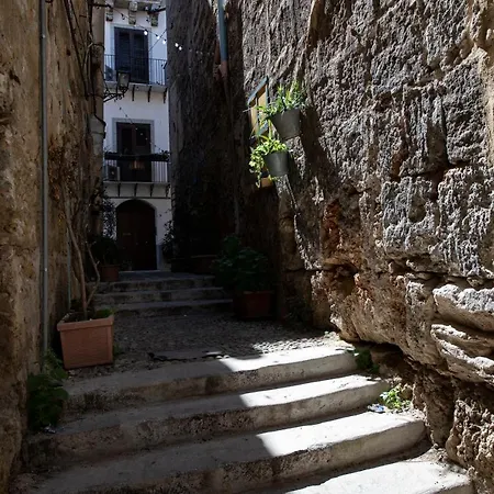 Oda ve Kahvaltı Luxury Sant Isidoro Palermo
